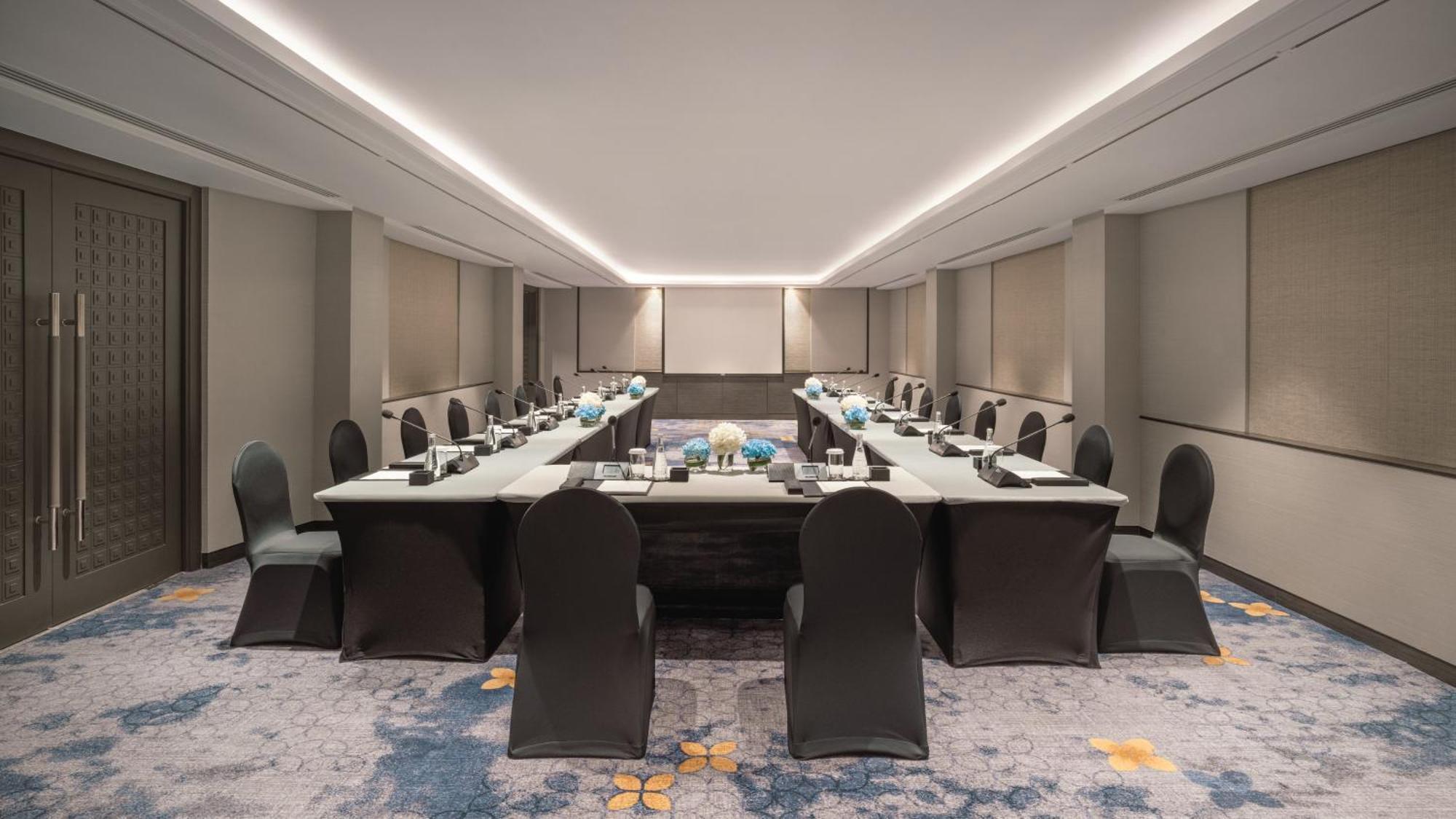 Holiday Inn Bangkok By Ihg Екстер'єр фото