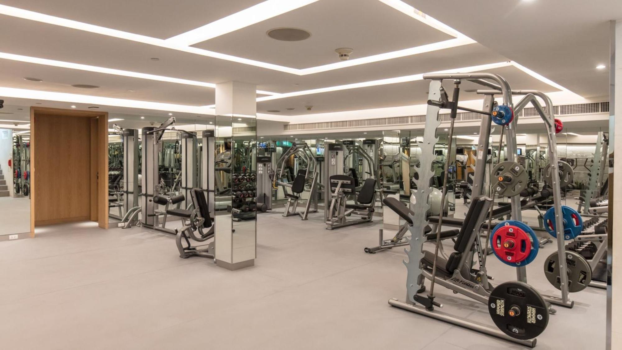 Holiday Inn Bangkok By Ihg Екстер'єр фото
