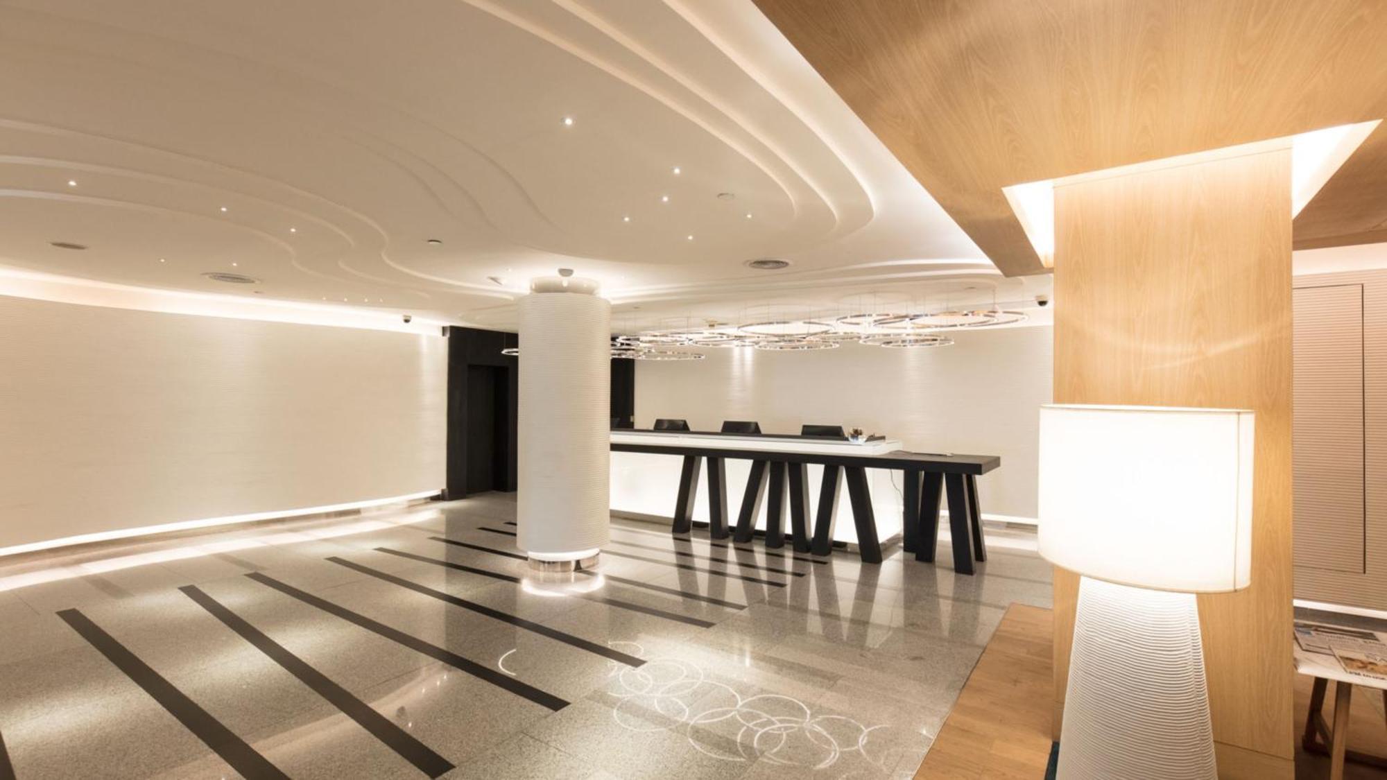 Holiday Inn Bangkok By Ihg Екстер'єр фото